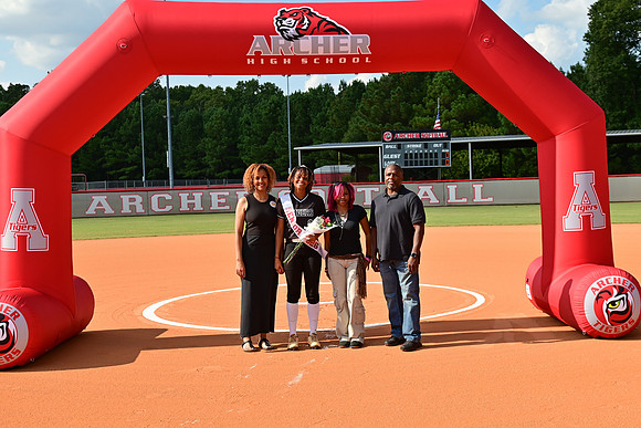 09.22.25 SB Senior Night-13