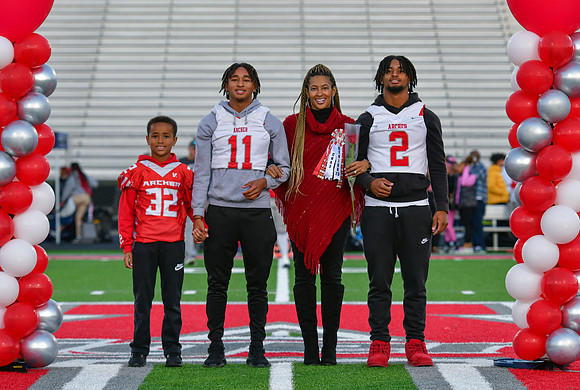 10.21.22 Senior Night-34-2