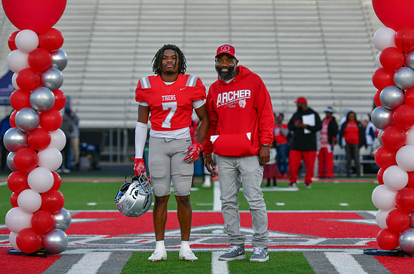10.21.22 Senior Night-38