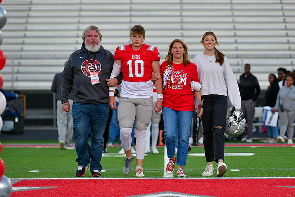 10.21.22 Senior Night-56