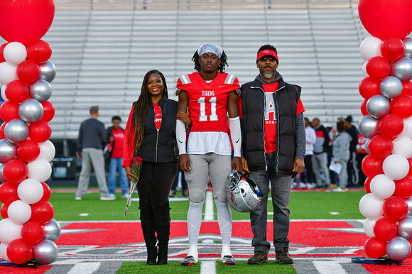 10.21.22 Senior Night-83