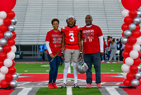 10.21.22 Senior Night-87