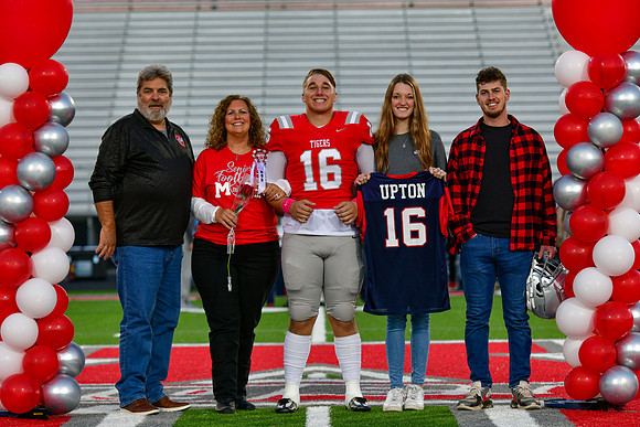 10.21.22 Senior Night-98