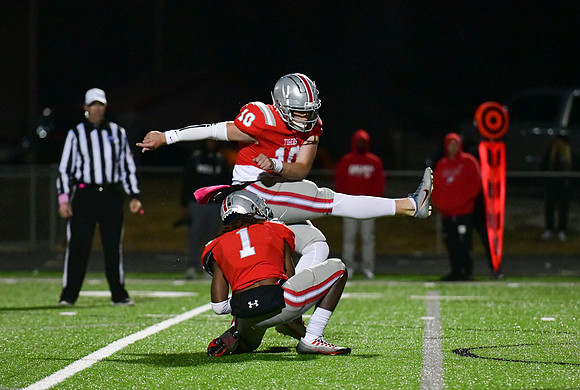 10.21.22 Senior Night-374