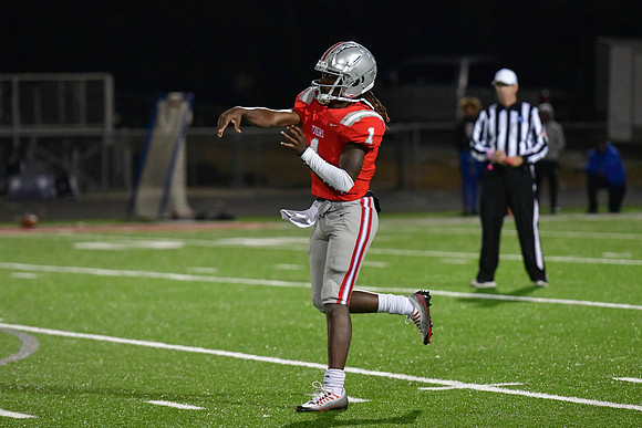 10.21.22 Senior Night-403
