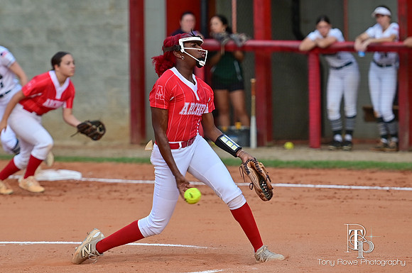 10.09.25 Softball Football-52