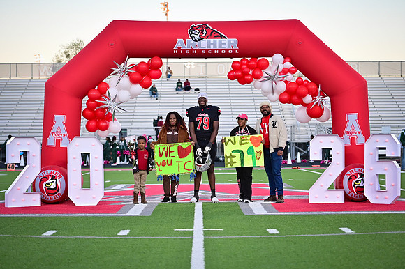 10.31.25 Senior Night-15