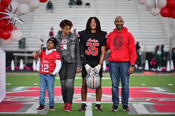 10.31.25 Senior Night-24