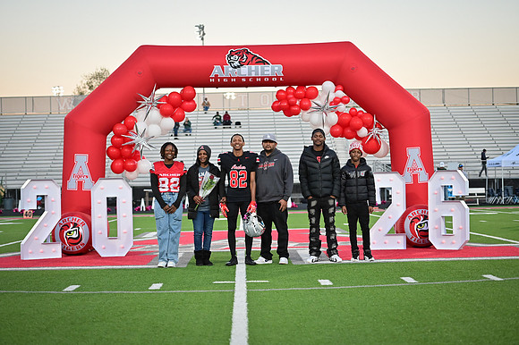 10.31.25 Senior Night-45
