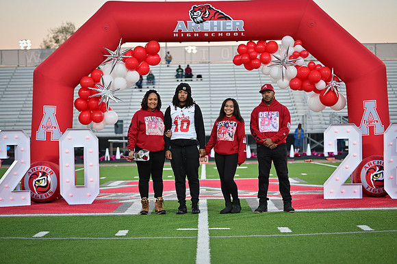 10.31.25 Senior Night-53