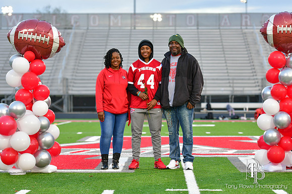 11.14.22 Flag Senior Night-12