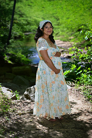 04.11.26 Alexa Andrew Materrnity-3