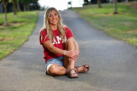 05.18.22 Brenna-120