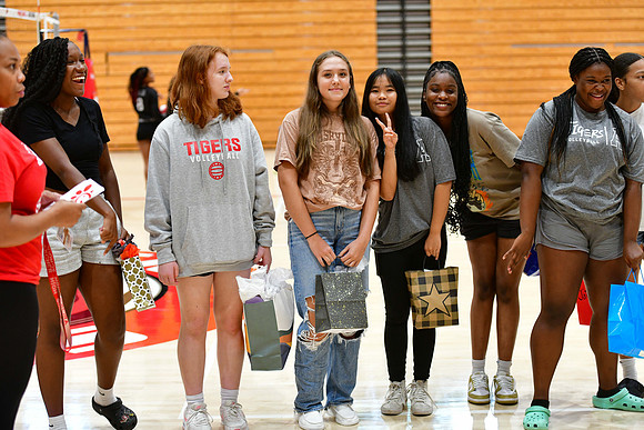 08.10.23 Youth Night-115