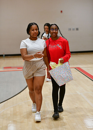 08.10.23 Youth Night-135