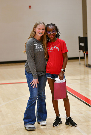 08.10.23 Youth Night-155