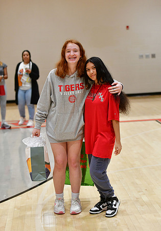 08.10.23 Youth Night-158