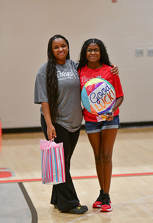 08.10.23 Youth Night-161