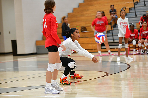 08.16.23 Middle School VB-129
