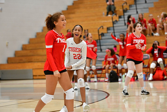 08.16.23 Middle School VB-221
