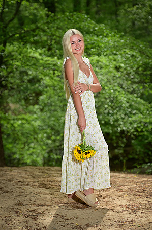 04.19.25 Kenzie-15