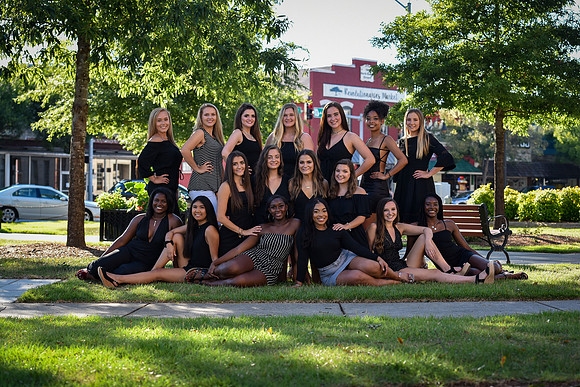 07.21.19 AHS Senior Cheerleaders-35
