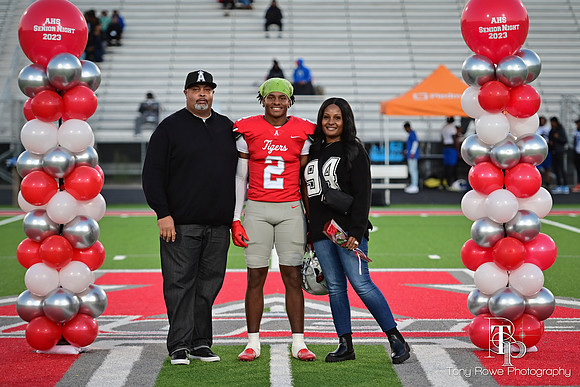 11.03.23 Senior Night-46