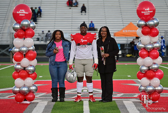 11.03.23 Senior Night-53