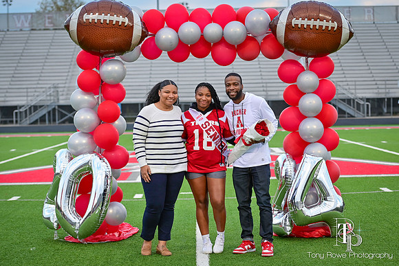 11.09.23 Flag Senior Night-27