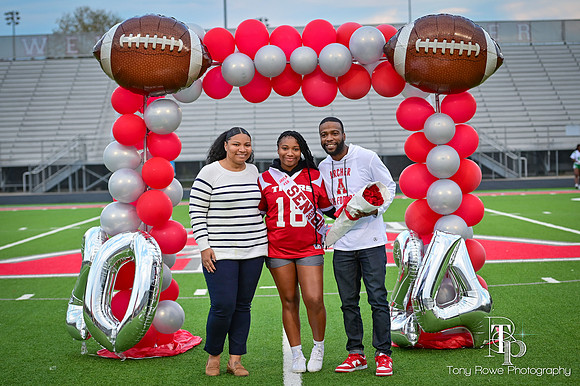 11.09.23 Flag Senior Night-28