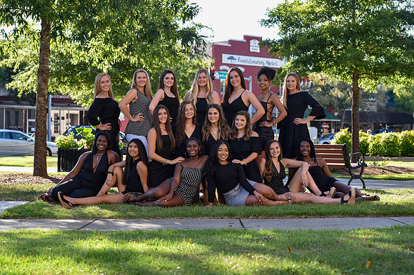 07.21.19 AHS Senior Cheerleaders-37