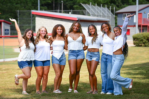 07.09.25 Softball Seniors-15