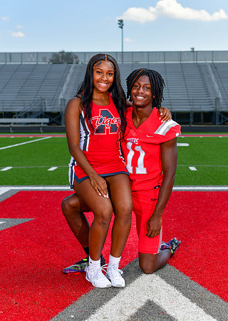 09.18.22 Seniors-135