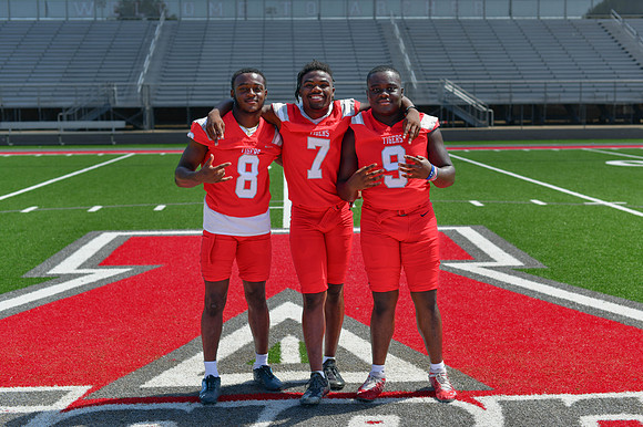 09.18.22 Seniors-113