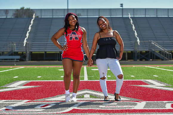 09.18.22 Seniors-44